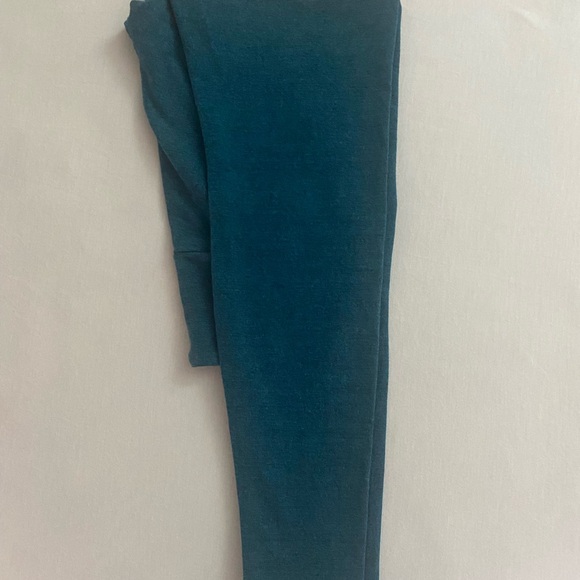 UGG Women’s Blue Saylor Leggings - Picture 11 of 11